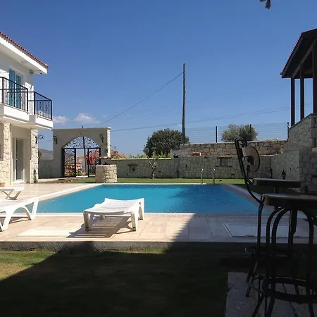 Ruezgar Guelue Butik Otel 2*