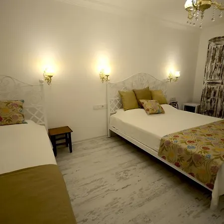 B&B Ruezgar Guelue Butik