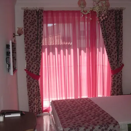 B&B Ruezgar Guelue Butik Alacati